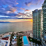 Ocean’s Edge Escape – Icon